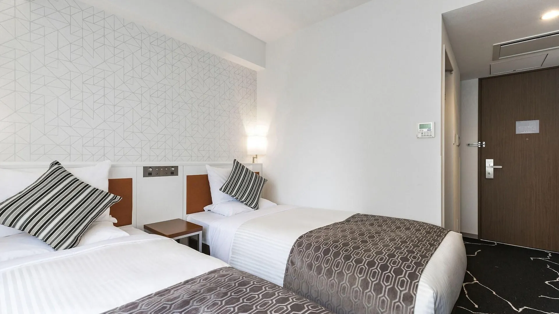 Hotel Mystays Sapporo Station 3*,